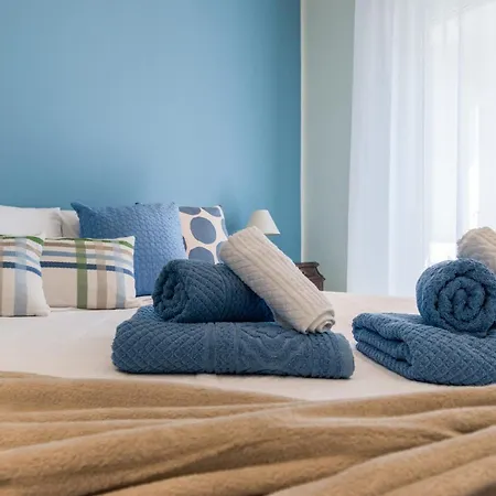 Stupendo Trilocale Posto Auto Gratuito - Wifi & Netflix サンレモ