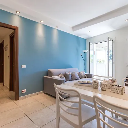 アパート Stupendo Trilocale Posto Auto Gratuito - Wifi & Netflix