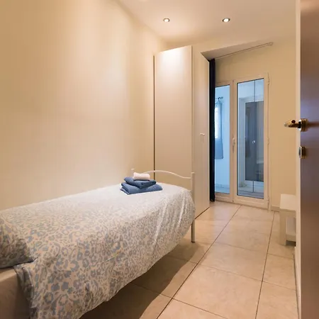 アパート Stupendo Trilocale Posto Auto Gratuito - Wifi & Netflix